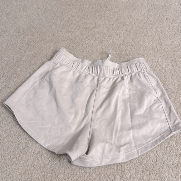 lululemon Short - Picture 3 of 4